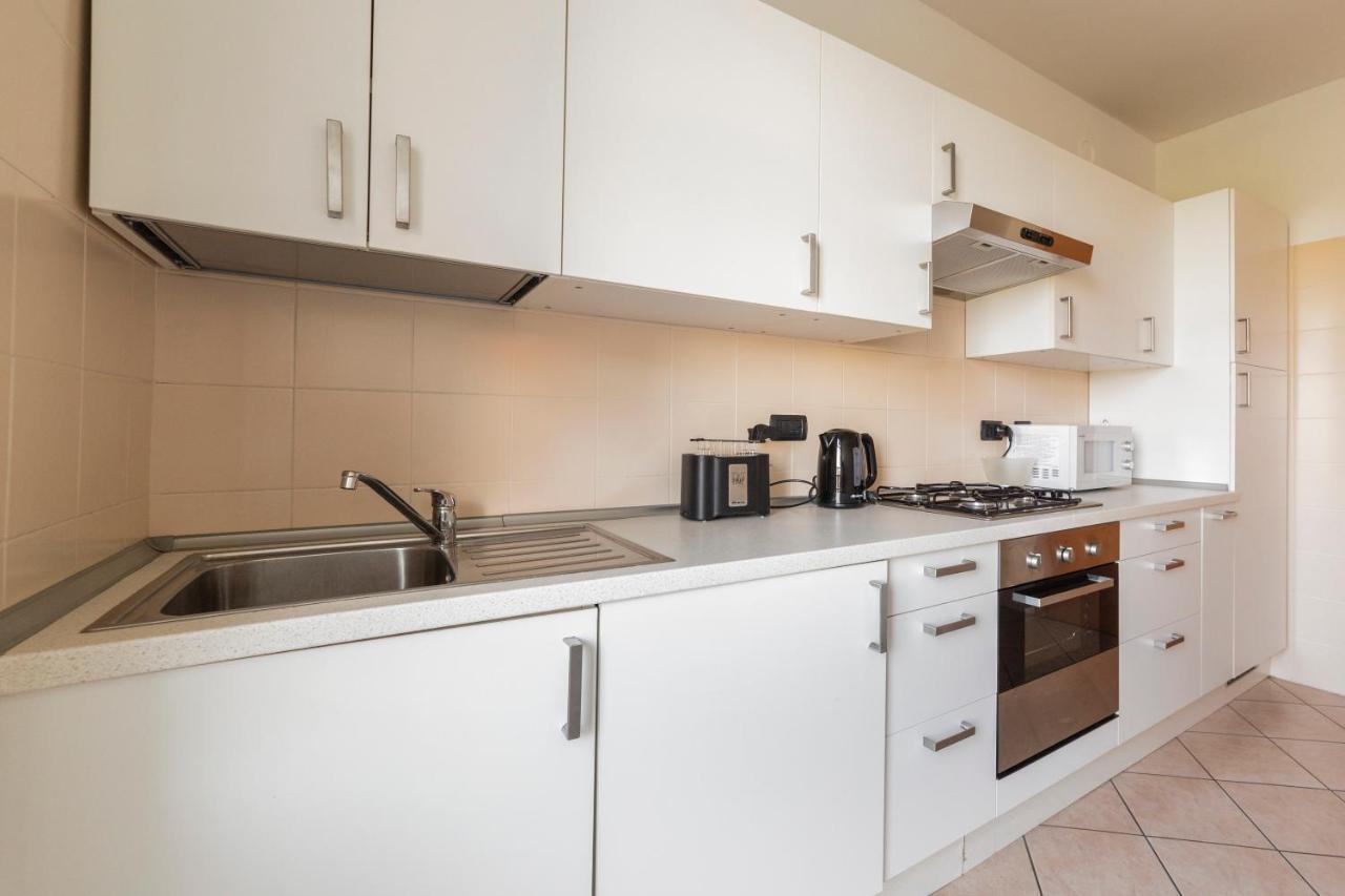 Milano Rogoredo Apt With Terrace! Apartamento Exterior foto